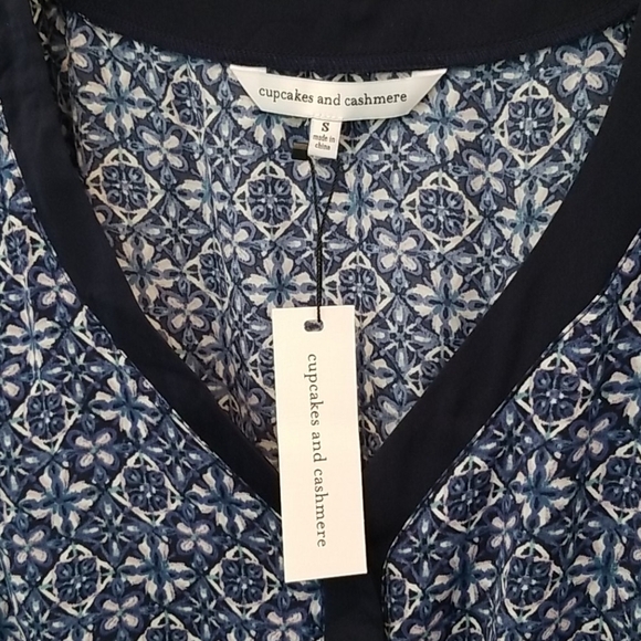 💕CUPCAKES and CASHMERE💕 Rory Printed Short Dress S Small NWT Tile Print - Picture 7 of 8